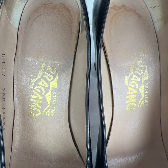 Salvatore Ferragamo Black Bow Embellished Block Heel Pumps - Picture 8 of 14